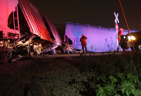 Tren impacta a tráiler en Escobedo