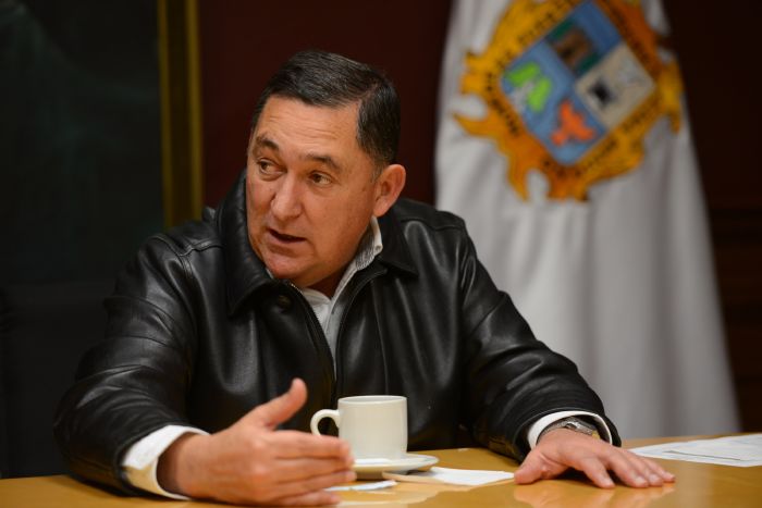 Saltillo: Se reúne Isidro con notarios