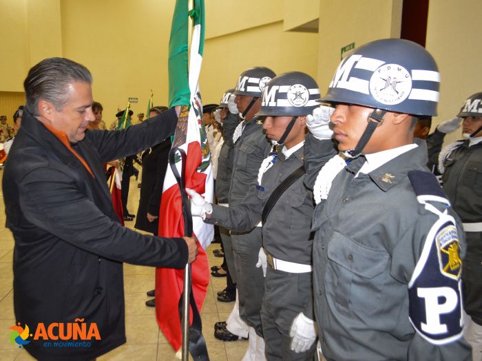 Acuña: Celebra Gobierno de Unidad ceremonia cívica con motivo del día de la bandera.