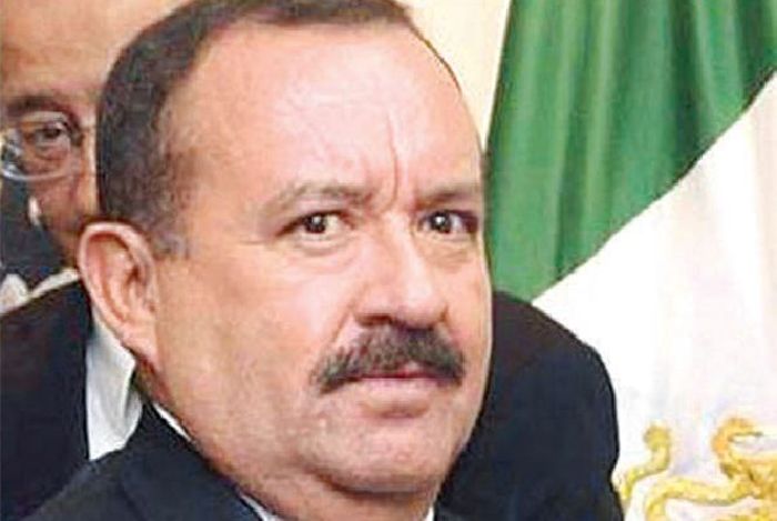 Victor Zamora a punto de caer
