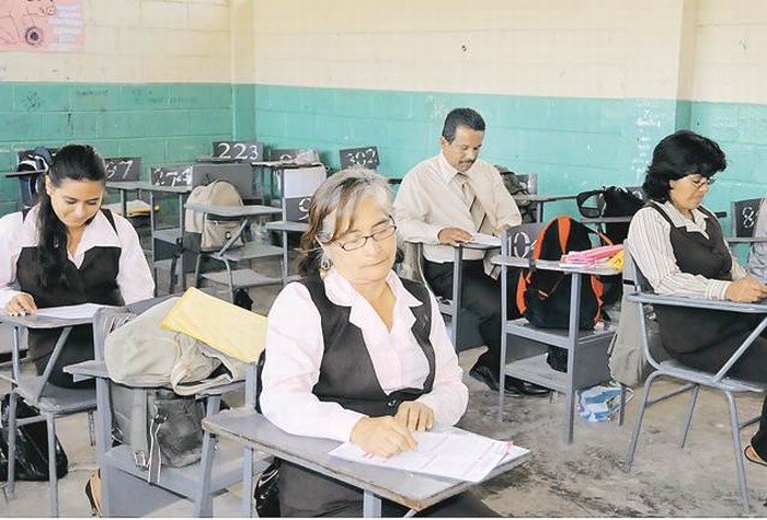 México no debe dar marcha atrás a la evaluación de maestros: OCDE