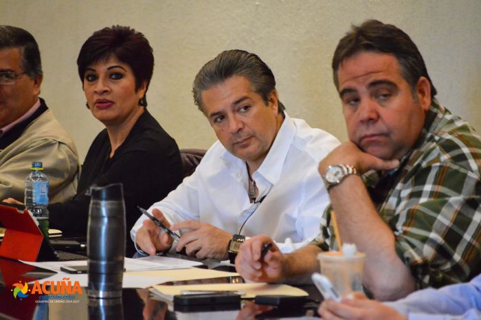 Acuña: Preside Lenin Pérez segunda sesión de cabildo del mes de marzo del 2015.