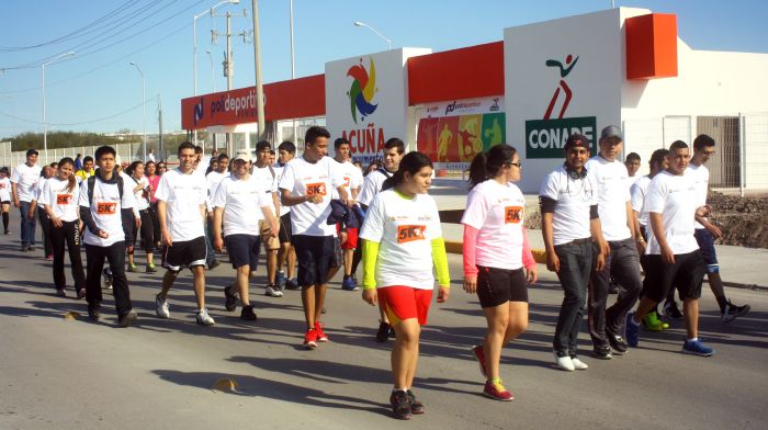 Un éxito “caminata por la salud 5k 2015” en Acuña. 