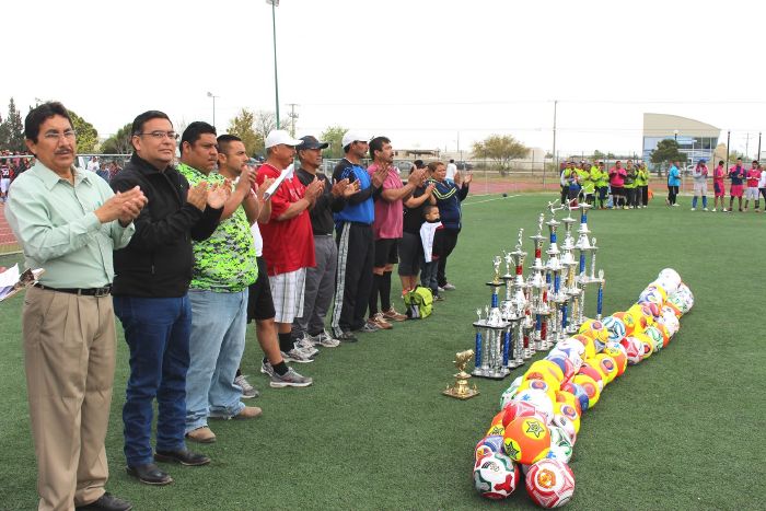 Sabinas: Alcalde inauguró la Liga Municipal de Futbol “Edmundo López Aranda”