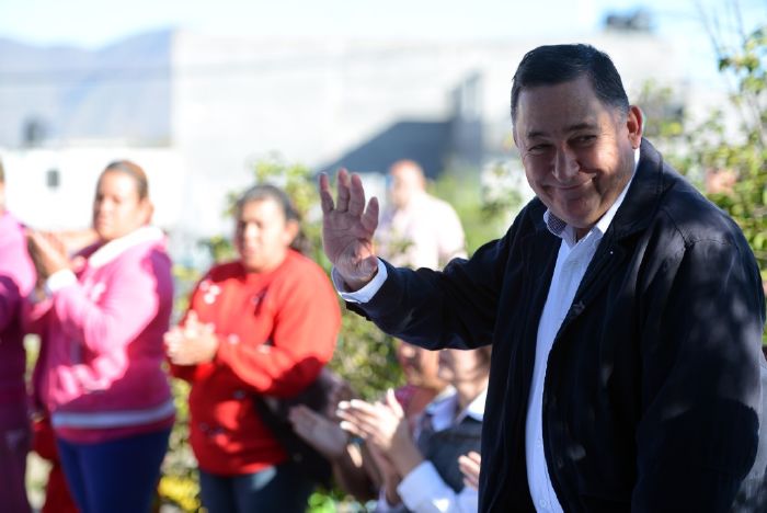 Saltillo: Pone Isidro en marcha campaña de vacunación antirrábica