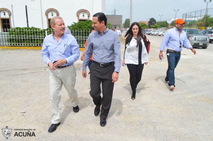 Acuña: Preside Emilio de Hoyos programa: “Presidente en tu Empresa” en maquiladora “PKC”.