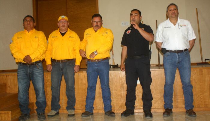 Capacita CONAFOR a brigadistas en incendios forestales en Acuña.