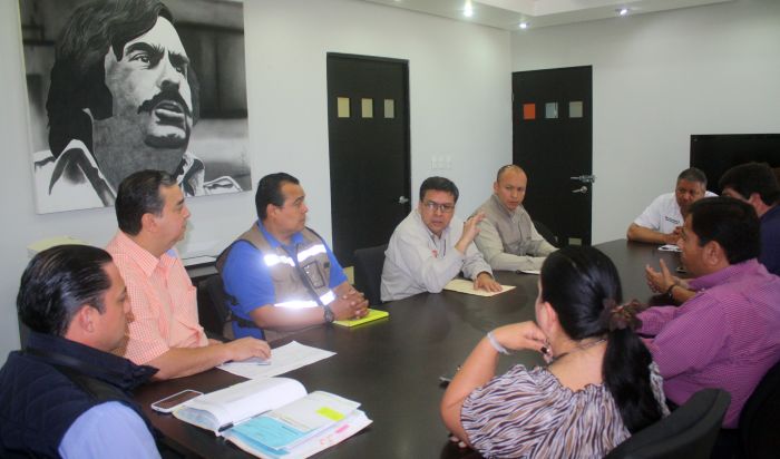 Acuña: Administración Municipal y jurisdicción sanitaria 02 acuerdan plan vs. dengue 2015.