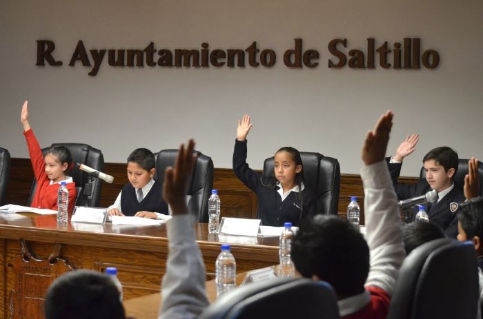 Saltillo: Invitan a alumnos a participar en el Cabildo Infantil 