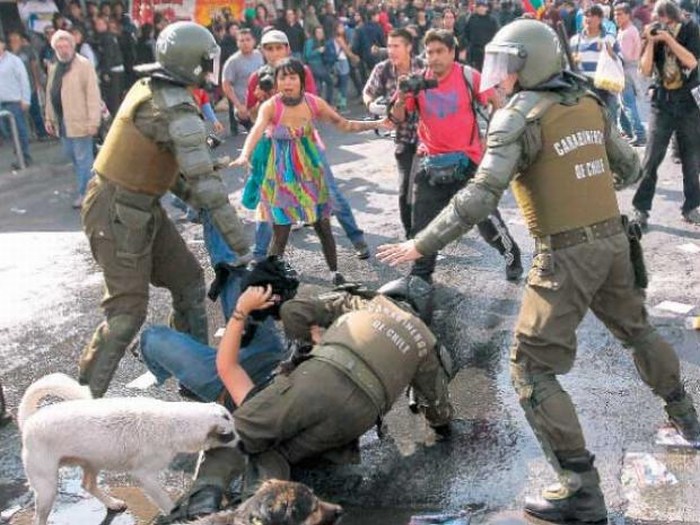 Chile: dos jóvenes fallecidos en marcha estudiantil