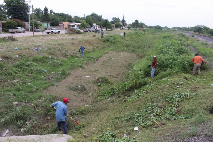 Sabinas: Obras Públicas realiza trabajos y acciones para prevenir  afectaciones en la colonia Centenario durante las lluvias