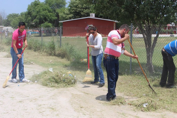 Sabinas: Espacios educativos limpios y dignos para los alumnos