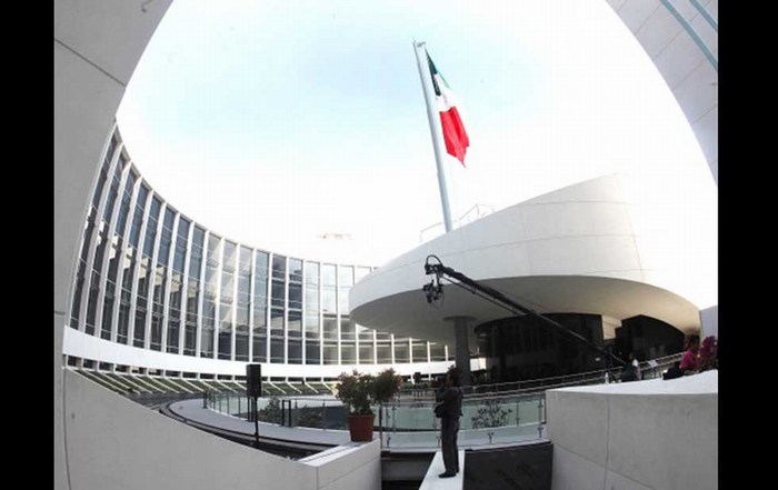 Edificio del Senado 2,489 mdp más caro