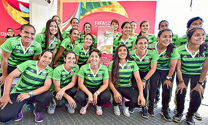 Tri femenil se alista para el mundial de Canadá 2015