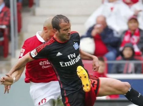 VIDEO: Futbolista sufre pérdida total de rodilla