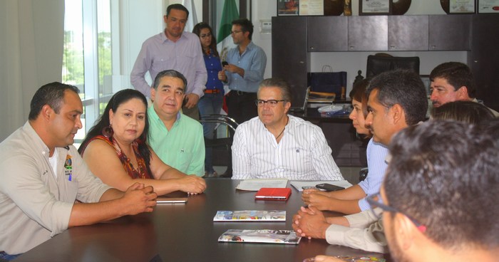 Acuña: otorga municipio incentivos a médicos especialistas.