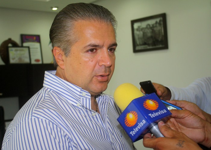 Anuncia Alcalde Evaristo Lenin Pérez inversión millonaria para Acuña en 2015.