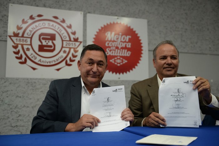 Saltillo: Signan convenio Alcalde y Presidente de CANACO