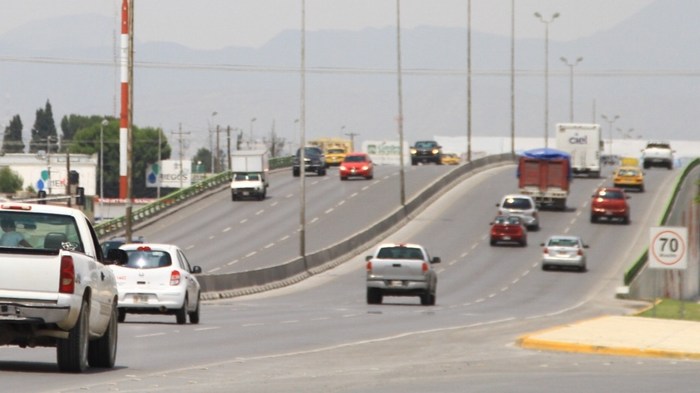 Saltillo: Conduzca sin celular.- Subdirección de Tránsito