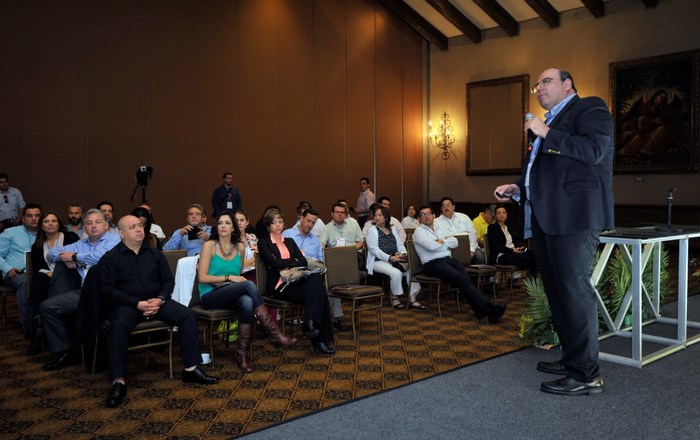 Es Saltillo ejemplo en Corredor Económico del Norte
