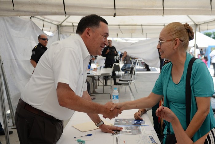 Saltillo: Se entrevista Alcalde con vecinos de Ciudad Las Torres