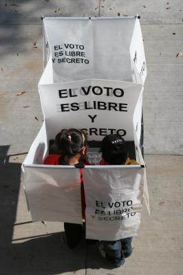 Casi dos millones podrán votar hoy domingo