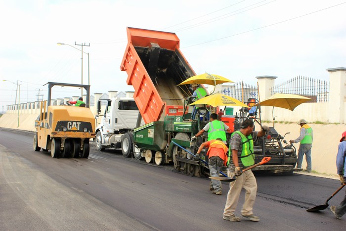 Acuña: Continúan dependencias con acciones de mantenimiento y bacheo en la ciudad.