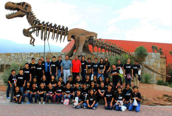 Acuña: Visitan alumnos destacados museos de Saltillo.