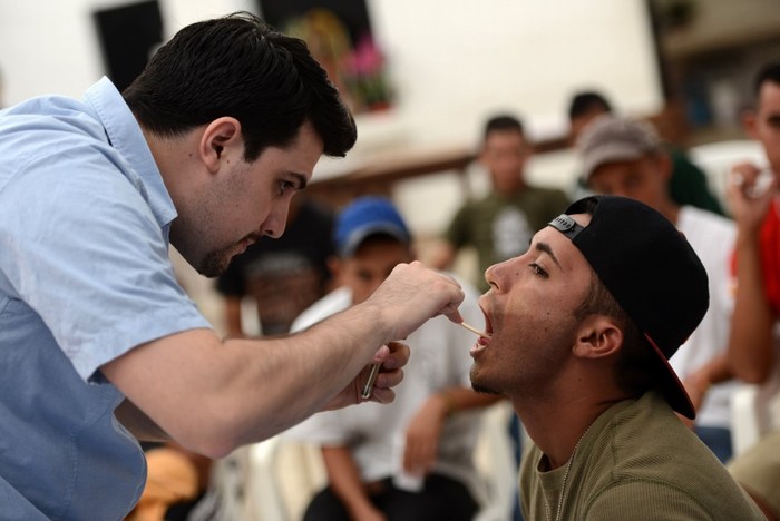 Saltillo: Lleva Municipio brigada a la Casa del Migrante 