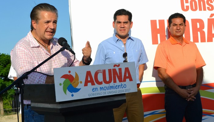 Inicia Lenin Pérez construcción de red de agua potable en colonia “la estrella”.