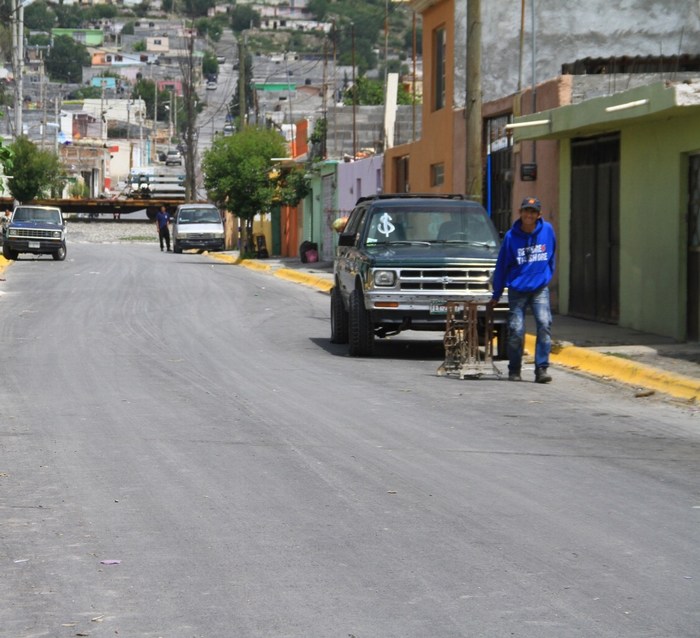 Reconstruye Saltillo vialidades en Colonias