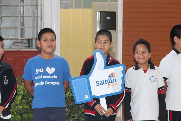 Invierte Municipio casi 500 mil pesos en escuela de Saltillo