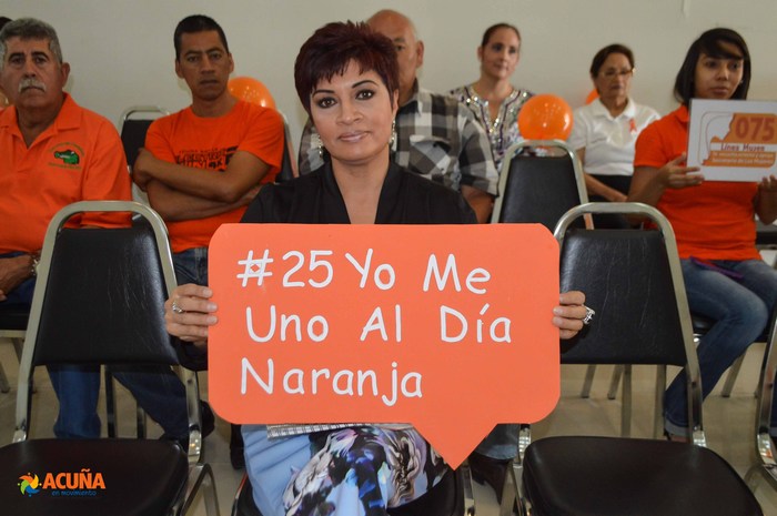 Realizan conferencia por el “Dia Naranja”en Acuña.