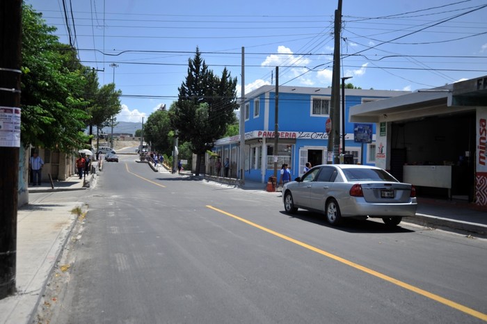 Saltillo: Pavimentan calles en Lamadrid
