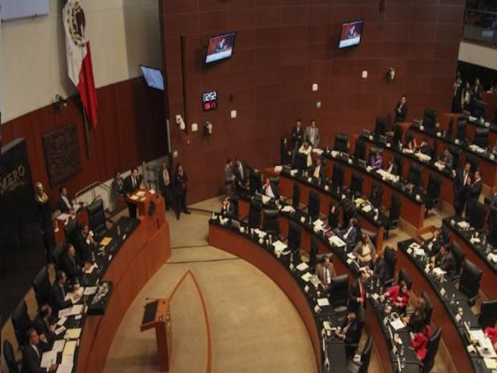 Propone Cervantes analizar si México necesita una nueva Constitución