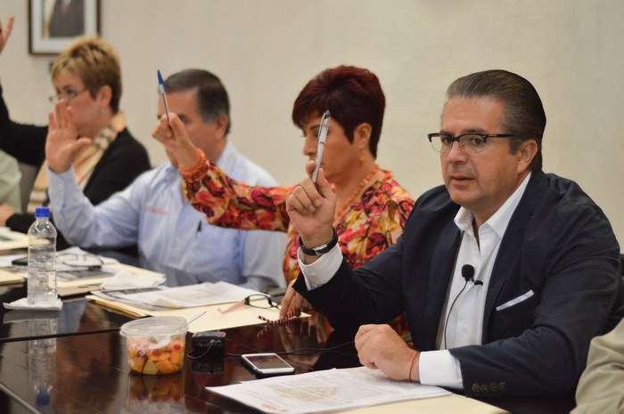 Acuña: Preside Lenin Pérez segunda sesión de cabildo de octubre 2015.