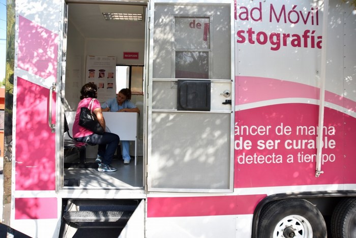 Saltillo: Atienden mujeres llamado para prevenir y detectar a tiempo cáncer de mama