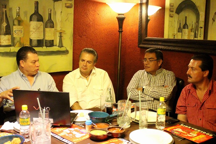 Alcalde de Sabinas busca soluciones para  hacer eficiente la recolección de basura