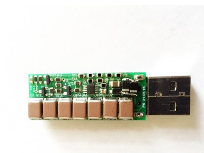 "pendrive asesino" cuesta 100 dólares y freirá el puerto USB del PC al que lo conectes