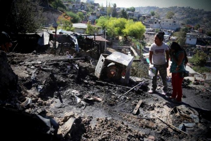 En pleno “Día de Muertos” pierden la vida dos niños al incendiarse su hogar