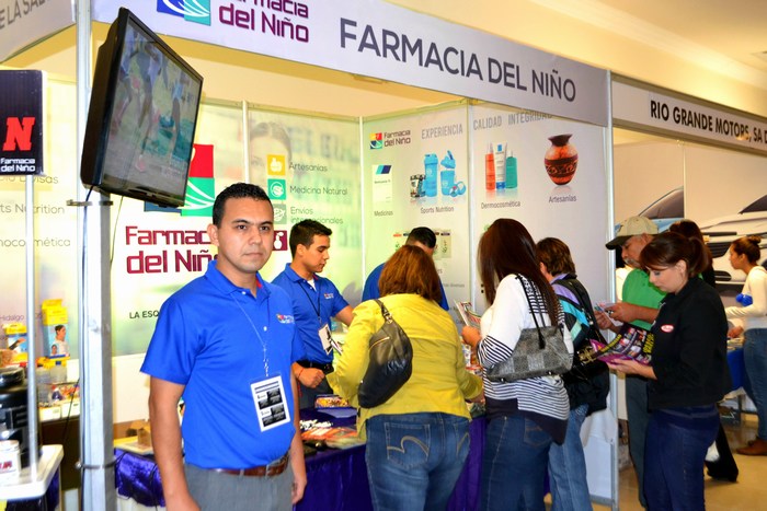 Acuña: Un éxito exposición: “expo maquila y proveedores 2015”.