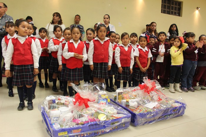 Sabinas: Gobierno Municipal de Sabinas felicito los Carteros en su día