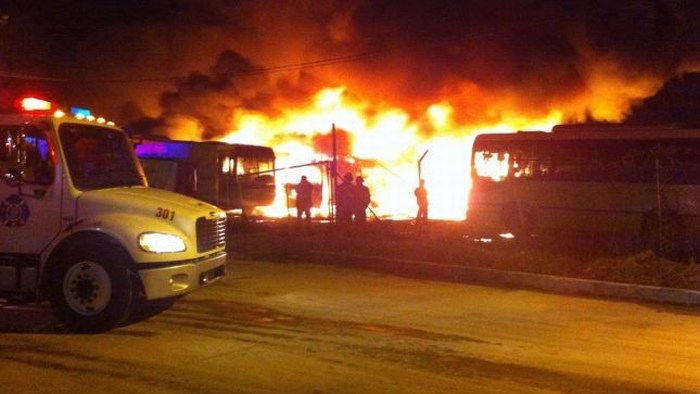 Se queman 47 unidades del Transbus