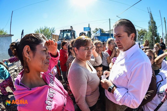 Acuña: Inician pavimentación con concreto hidráulico en la Colonia Luis Donaldo Colosio.
