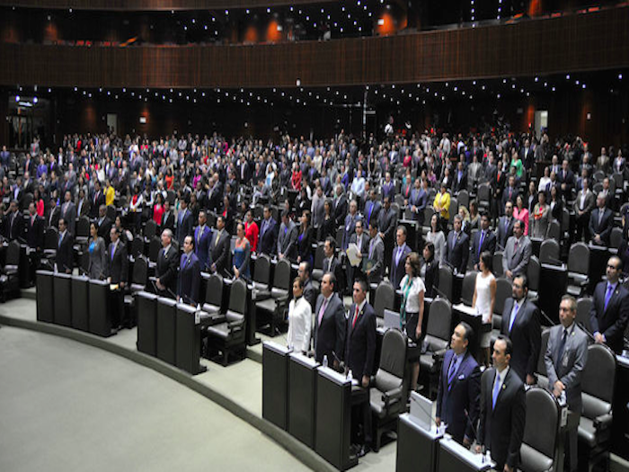 Avalan reforma comisión de diputados reforma al Pensionissste