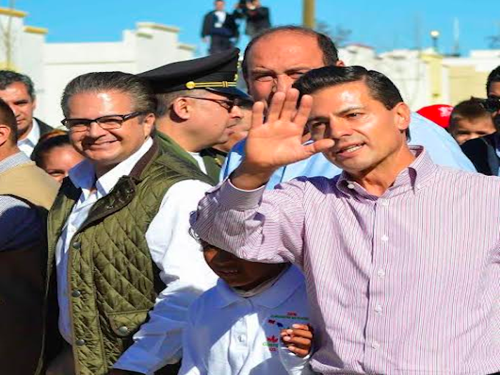 ACUÑA ESTÁ DE PIE, AFIRMA SU ALCALDE DURANTE VISITA DEL PRESIDENTE DE LA REPÚBLICA.