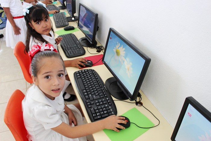 En Sabinas se brinda acceso a la educación