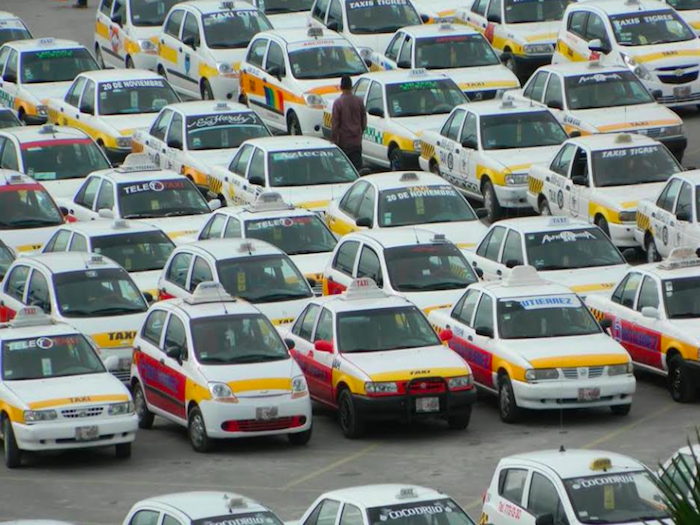 ACUÑA:TAXISTAS APROVECHAN DESCUENTO DEL 40% EN EL TRÁMITE DE PERMISO DE RUTA.