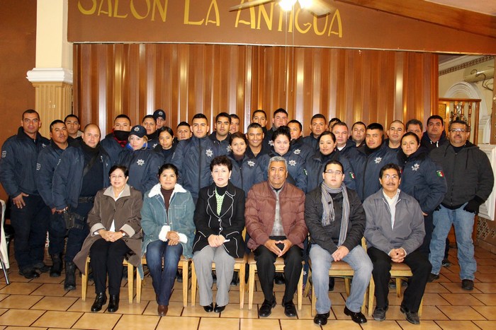 En Sabinas  Reconocen y Felicitan a Policías en su Día