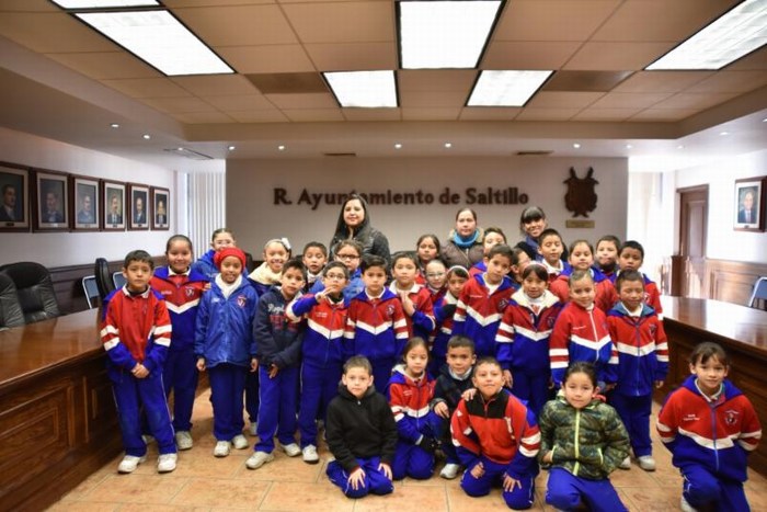 Saltillo: Niños visitan Presidencia Municipal